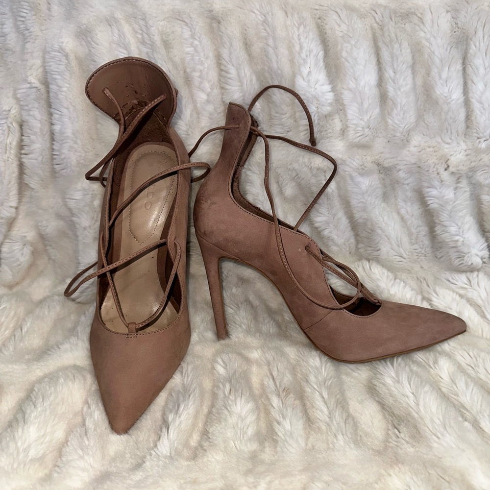 Elegant Aldo Brown/Nude Lace-Up Women's Heels
